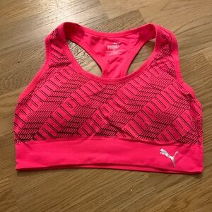 Puma hot pink sports bra -S